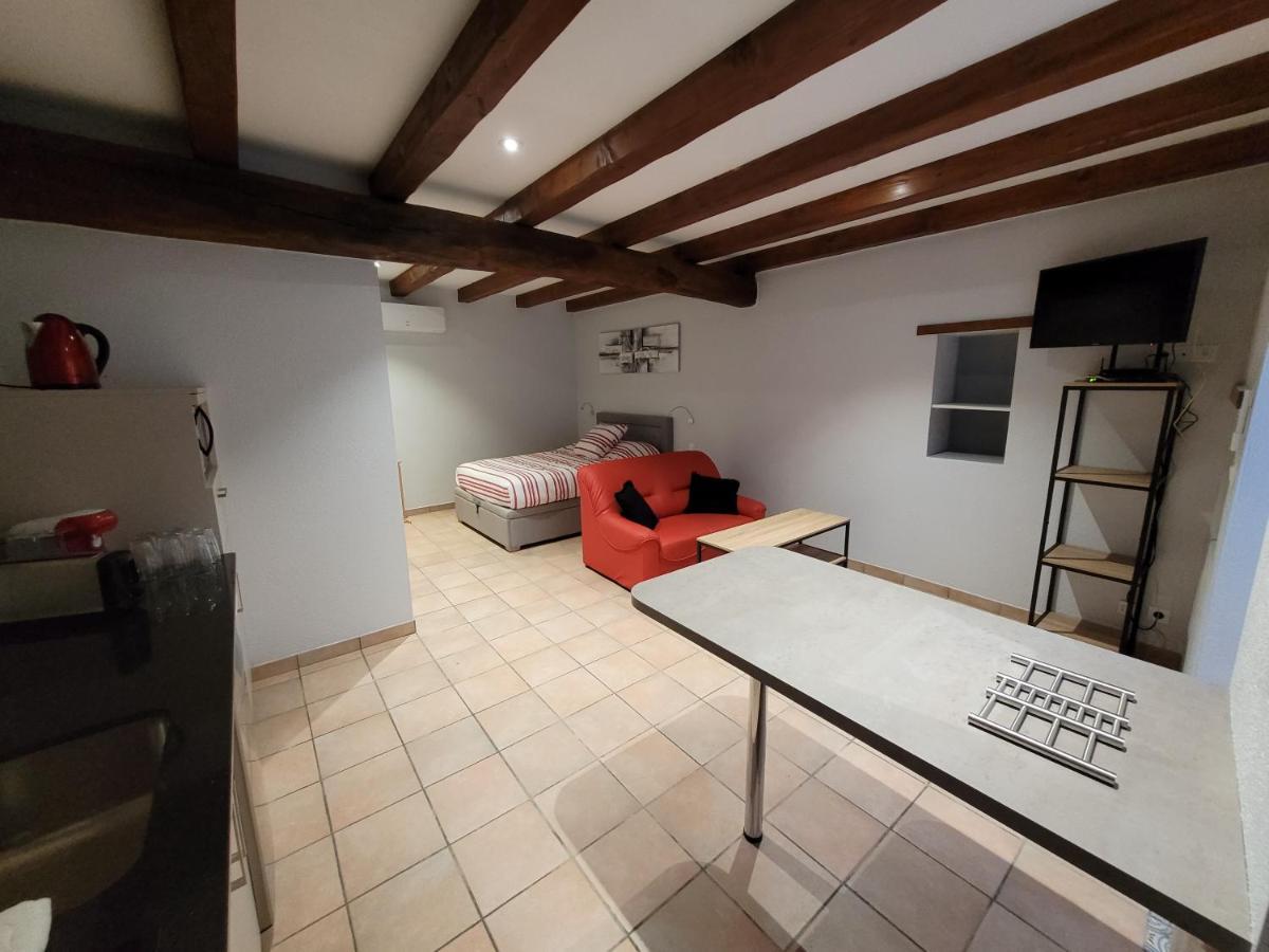 Apartament Le Petit Monas Civaux Zewnętrze zdjęcie